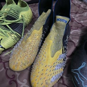 Soccer cleats size 10